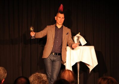 Kein Thema scheint unantastbar