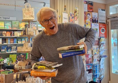 «Menschen, lest mehr Bücher!»